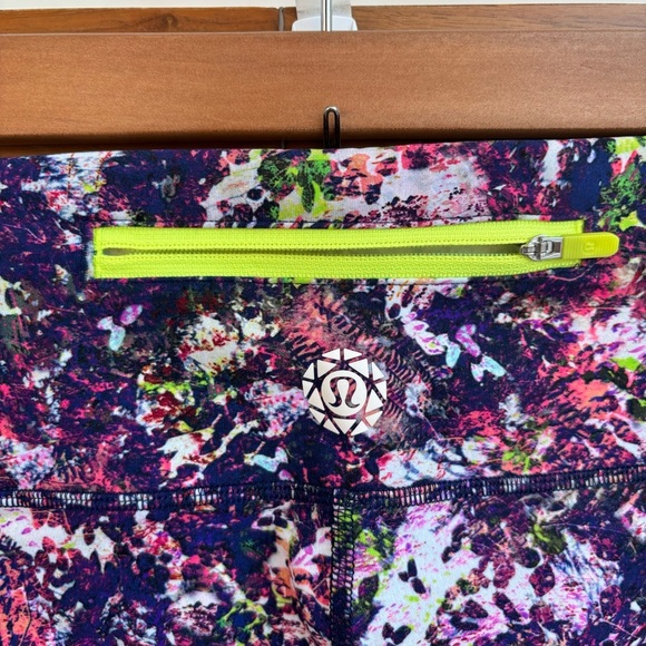 LULULEMON SEAWHEEZE Speed Wunder Crop 25” SW, Size 4 - Picture 7 of 9